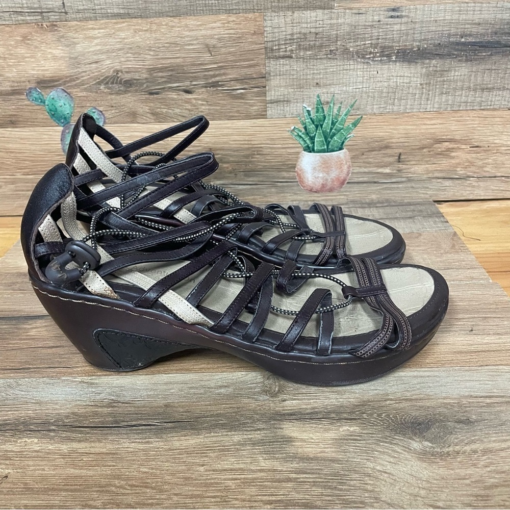 J-41 womens sandals Augustine Brown Wedges size 9 Adjustable Strap